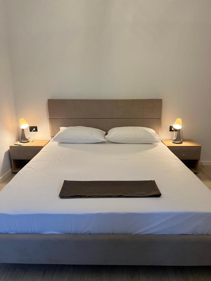 Olga Apartment Sarande Bagian luar foto
